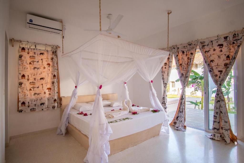 Rafiki Jua Resort Ватаму Экстерьер фото